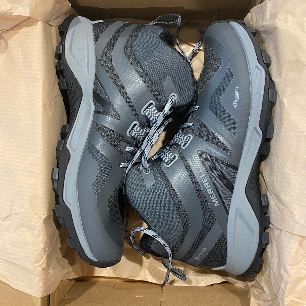 Men’s Merrell hiking shoes MQM Flex 2 Mid GTX size 8 - NIB black/gray